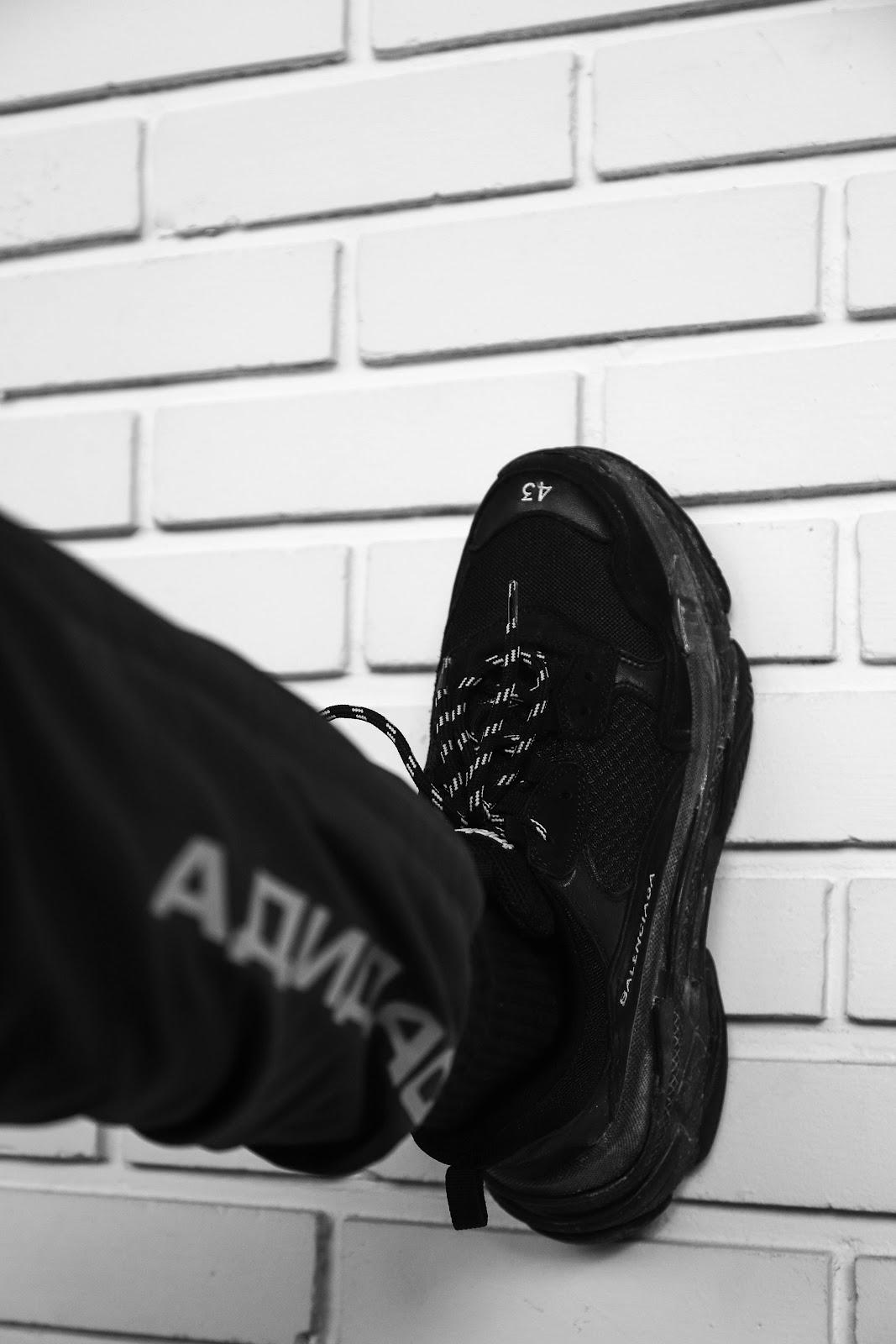 Balenciaga X300